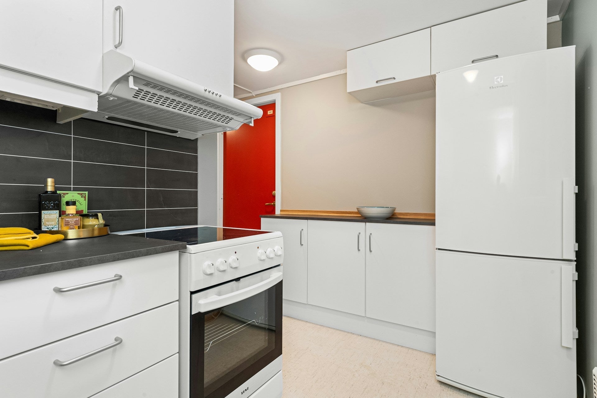 Apartment Size Refrigerator Vs. See Through Refrigerator | Fridge.com