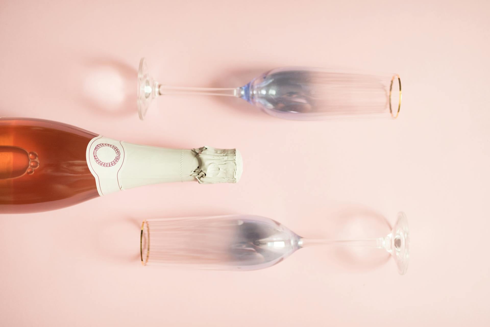 Bar Fridge Vs. Wine Refrigerator | Fridge.com