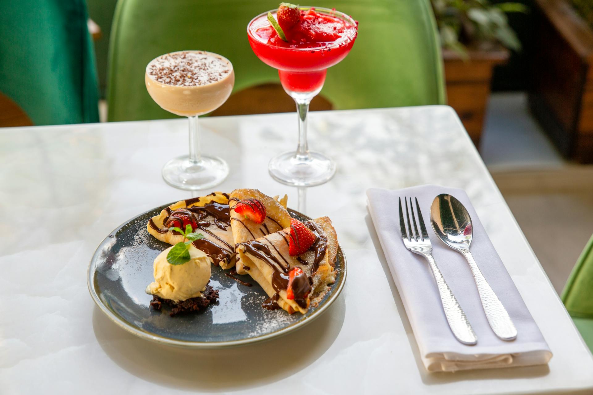 Best Deep Freezer For A Cafeteria | Fridge.com