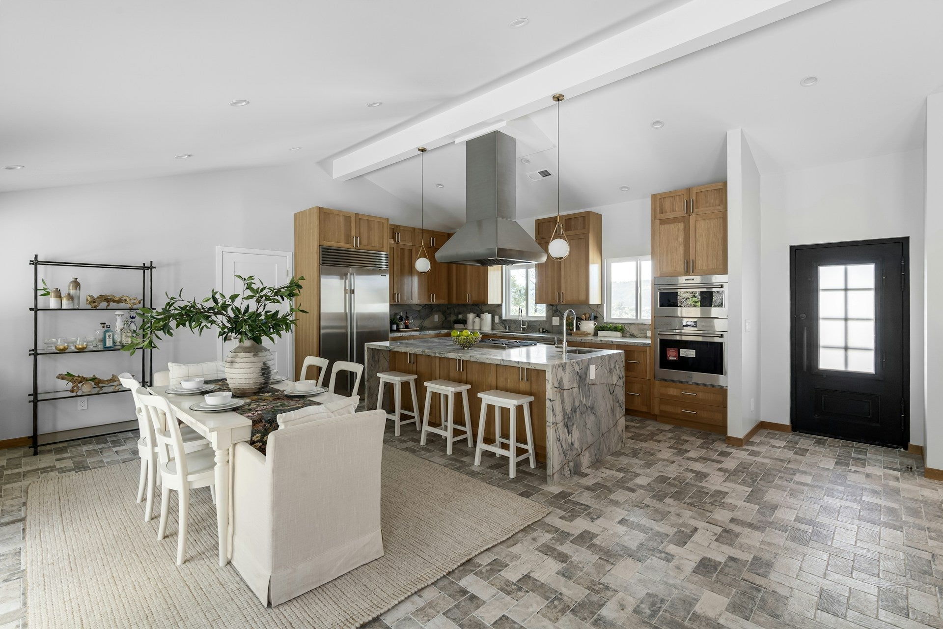 Built In Freezer Vs. Fridge Freezer | Fridge.com