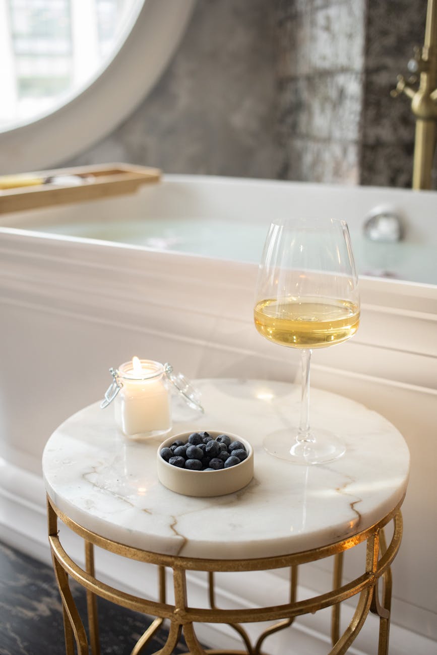 Convertible Refrigerator Vs. Wine Chiller | Fridge.com