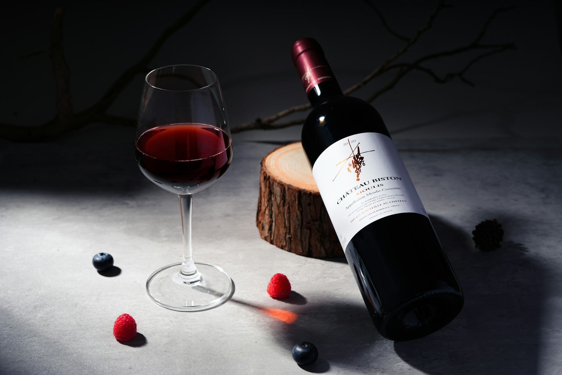 Do You Put Open Red Wine In The Fridge? | Fridge.com